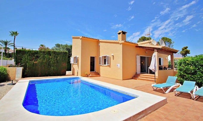 Urbanitzacio la Fustera Villa | Paula - holiday home with private swimming pool in Benissa