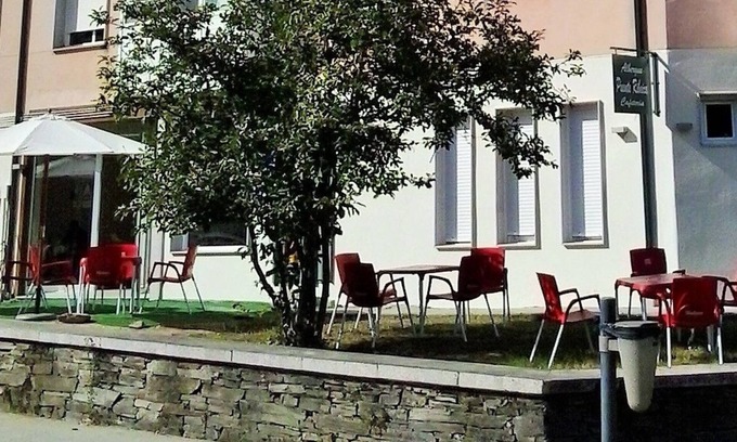 Sarria Hostel | Pensión Albergue Puente Ribeira - Hostel