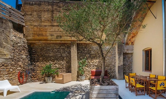 Barri Vell Apartment | Pool Boutique Apartment