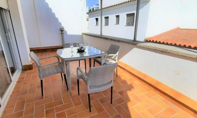 Llanca Apartment | PORT MONTURIOL 9