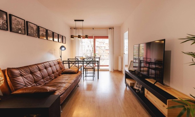 Eixample Apartment | Princesa - Holiday Apartment Rental in Girona | Bravissimo