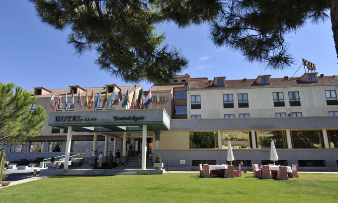 La Lastrilla Hotel | Puerta de Segovia