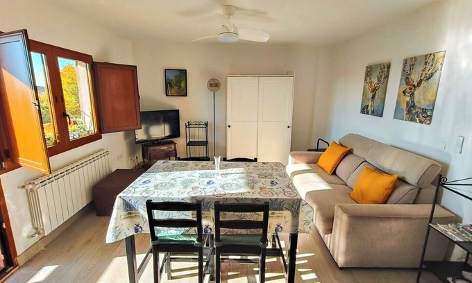 Cogolludo Apartment | Rural apartment Encanto Manchego overlooking Pueblos Negros - 6 people