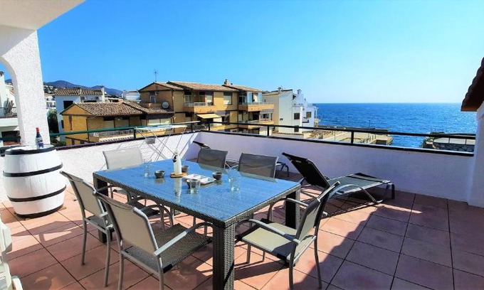 Llanca Apartment | SANT CARLES 2