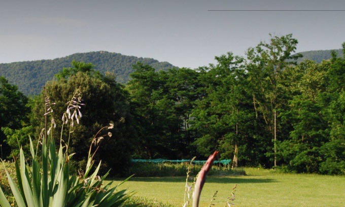 Santa Pau House | Santa Margarita cottage at the foot of the volcanoes