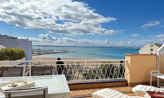 Roses Town Center Apartment | Solimar C Atico B - Two Bedroom Apartment, Sleeps 4