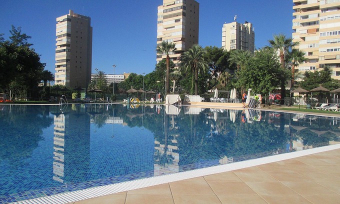 Torremolinos Apartment | Spacious apartment on the beach, FREE WIFI FIBER, wonderful views, Playamar