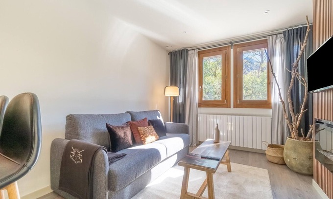 Benasque Apartment | Stone House near Cerler Ski Resort