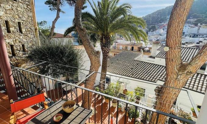 Tamariu Apartment | T5 · 🌊 Cozy Retreat 50m to Beach & Garden Escape