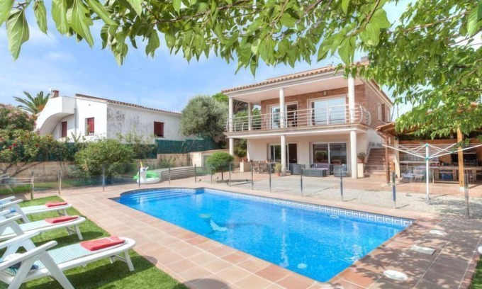 Calonge House | Vacation home Dorian by Interhome