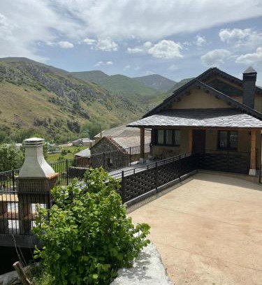 Villafeliz de Babia House | Vivienda Turistica Cueto Larama VUT-LE-860