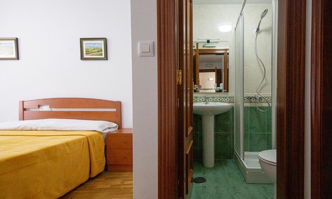 Arriondas Hostel | Yani's Hospedaje Pension 1 estrella