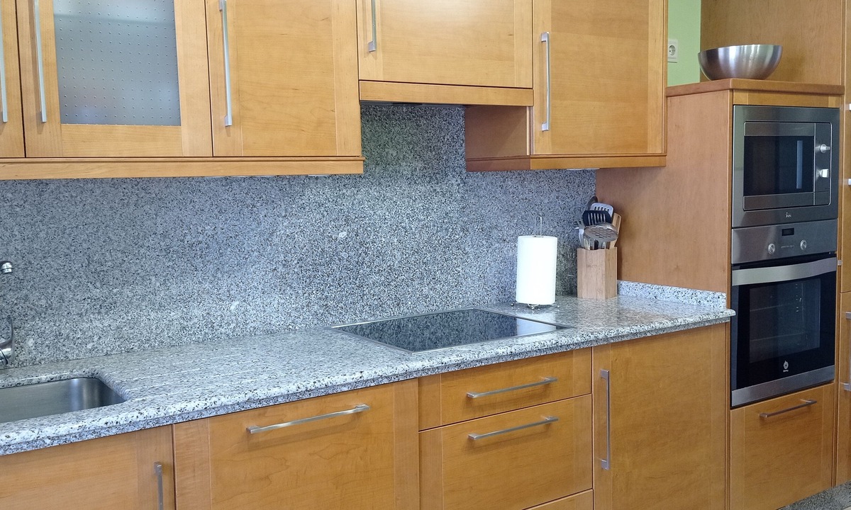 Naron Apartment | Apartamento Faísca, Cerca de Todo y Lejos de lo que no Hace Falta Vut-co-003384
