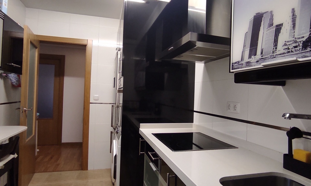 Benavente Apartment | Ático de dos Dormitorios con Terraza y Fácil Aparcamiento