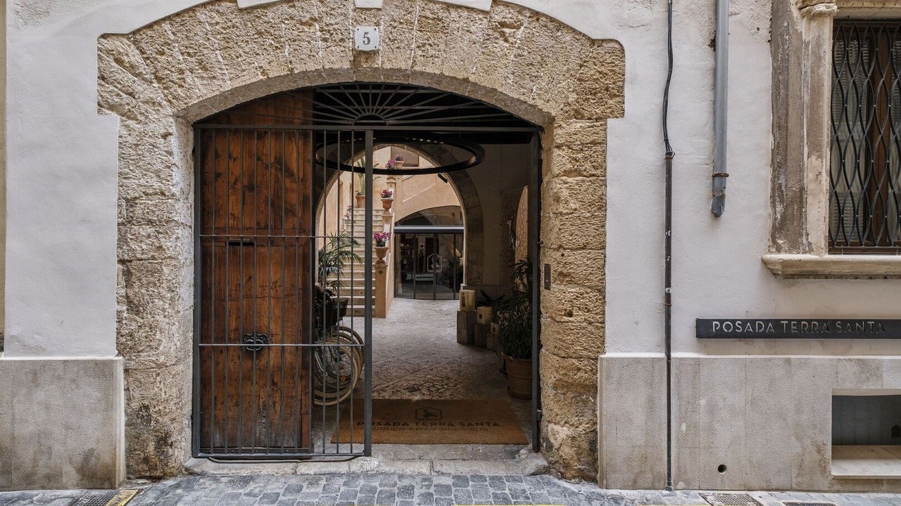 Photo of Buildings in Sindicat