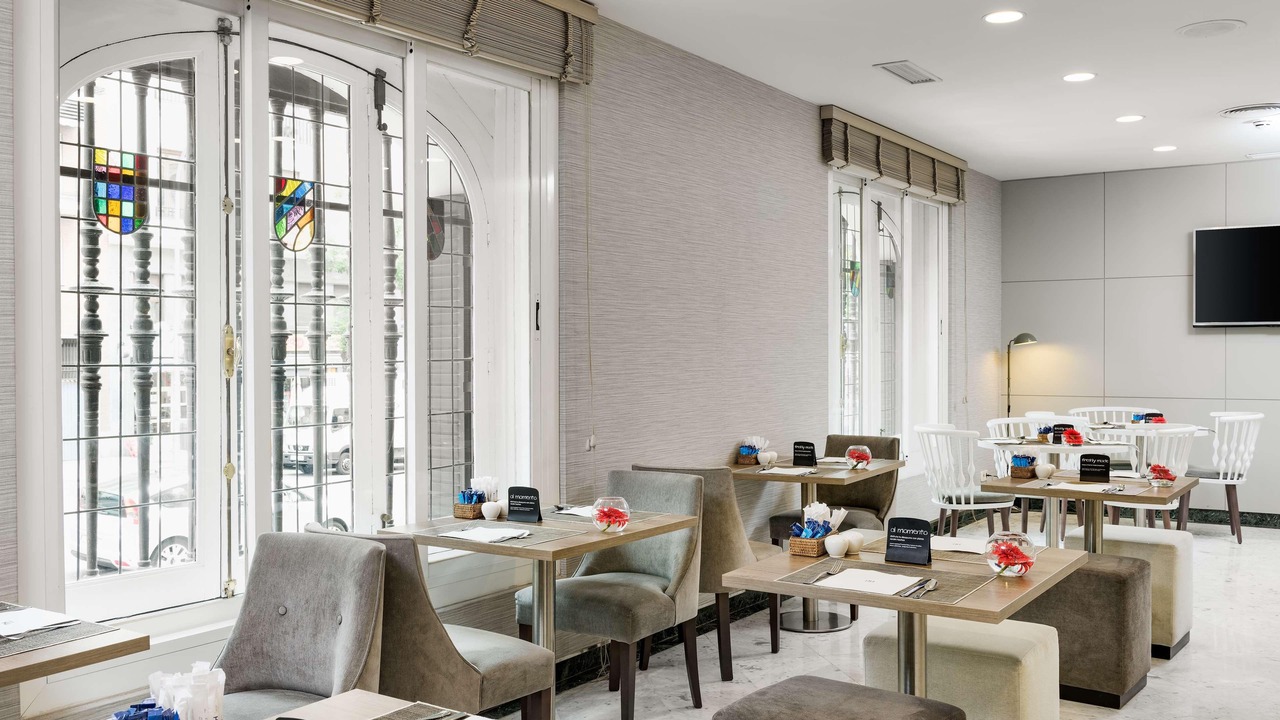 Photo of Livingroom in Trafalgar