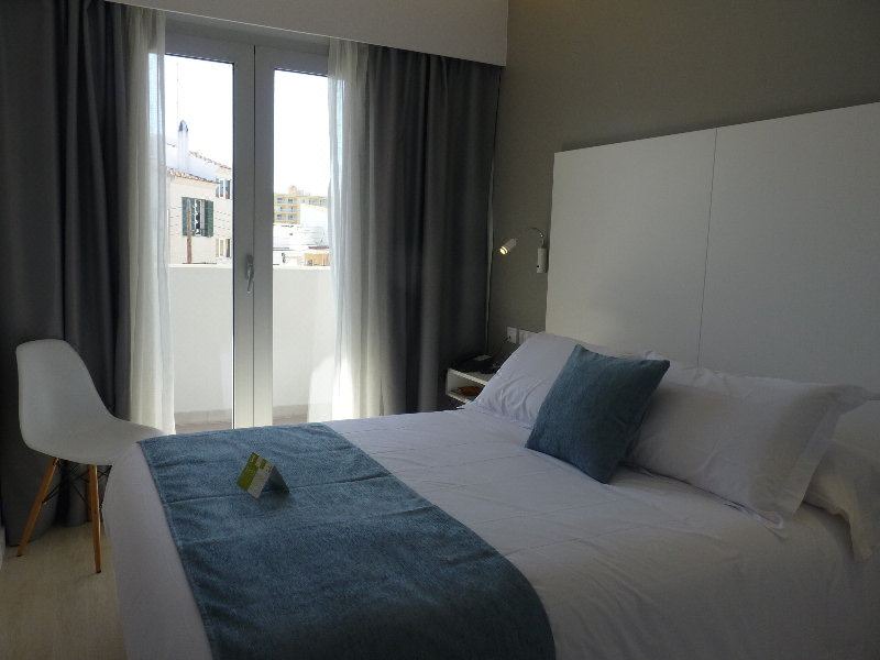Photo of Bedroom in Es Castell