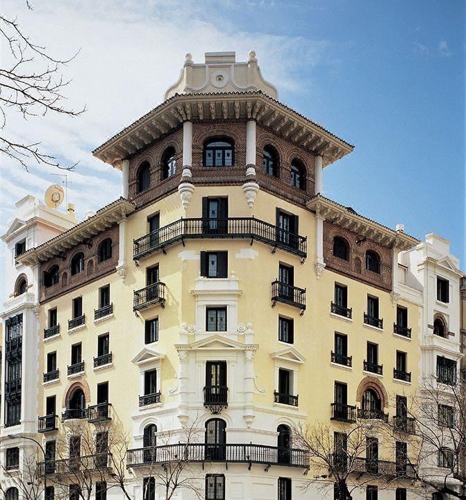 Photo of Buildings in Trafalgar
