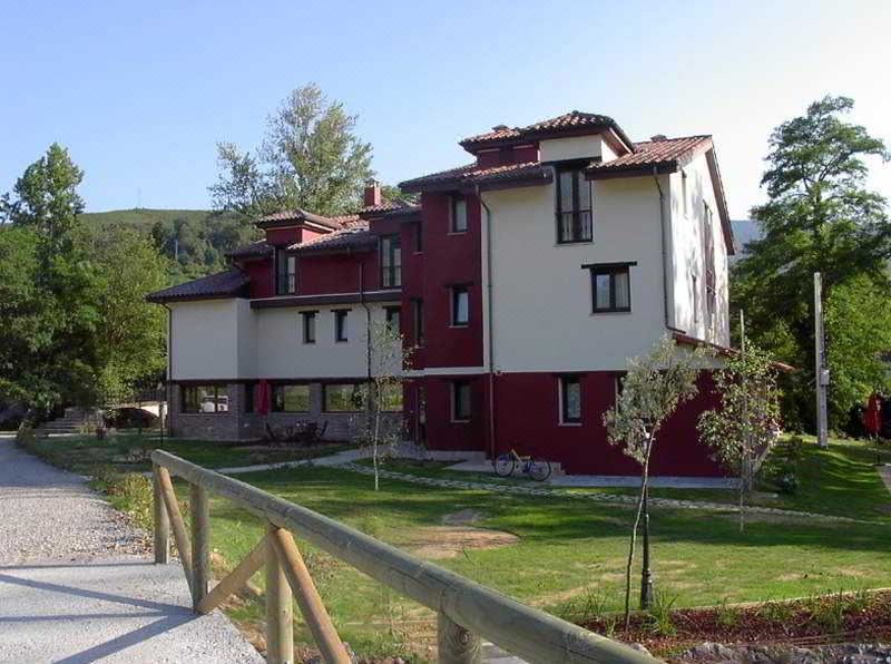 Photo of Buildings in Cruce La Venta