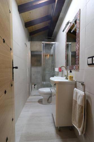 Photo of Bathroom in Orbaneja del Castillo