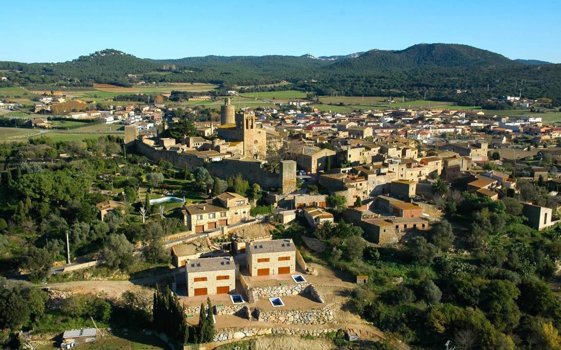 Photo of Buildings in Pals