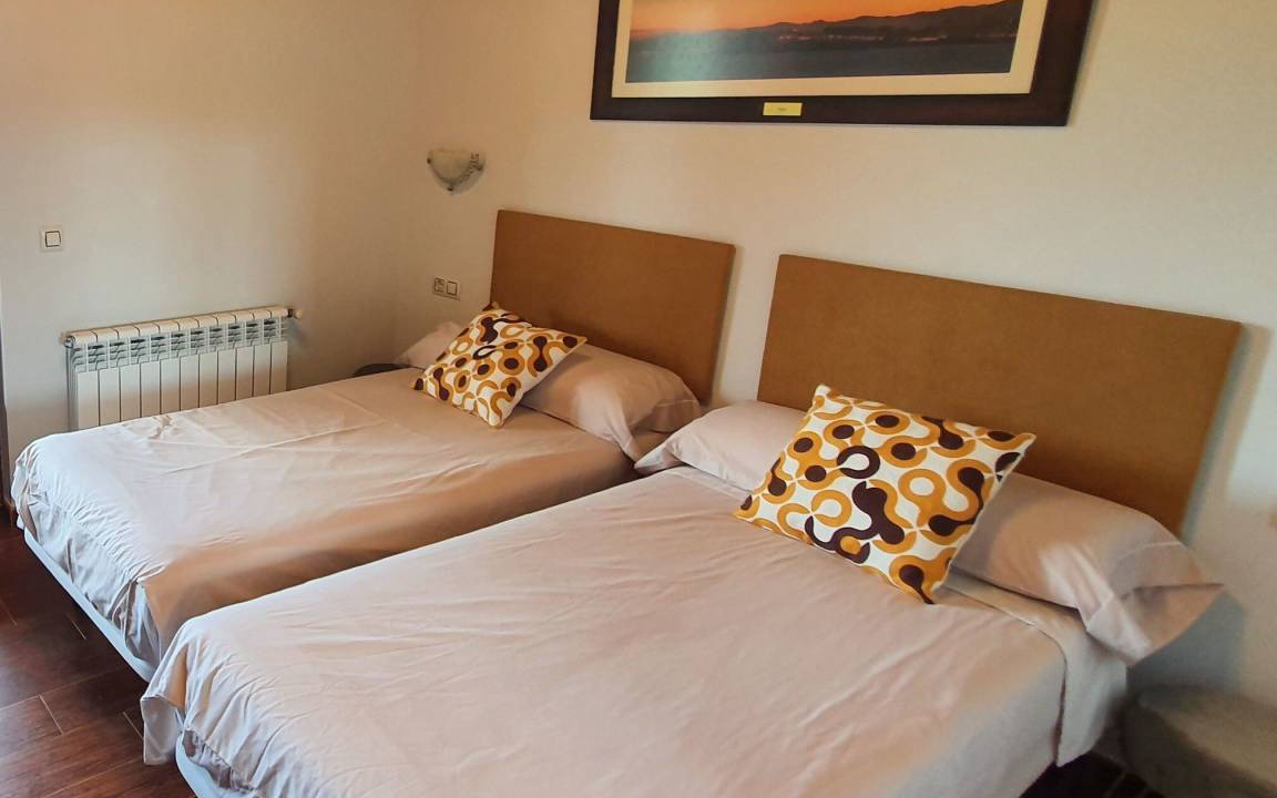 Photo of Bedroom in Parres
