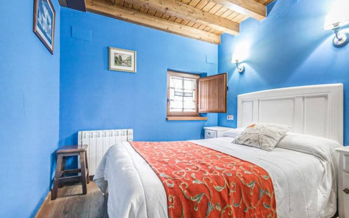 Photo of Bedroom in Trescares