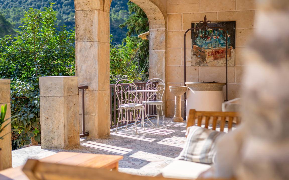 Photo of Patio Balcony in Orient