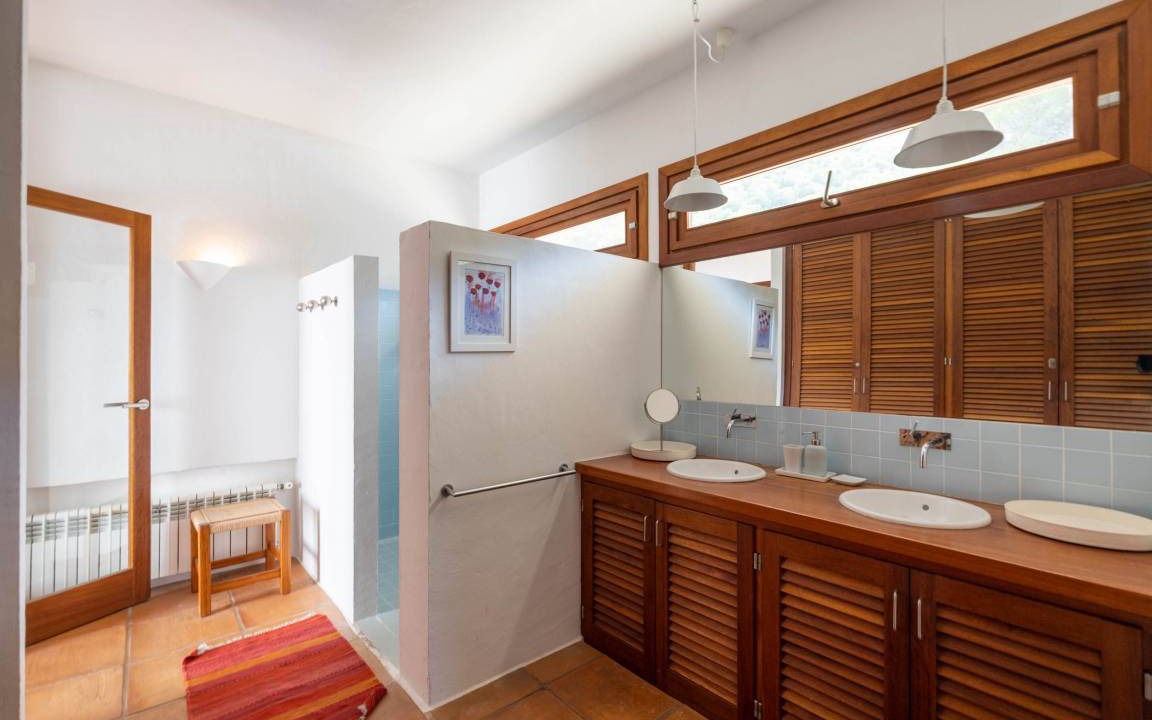 Photo of Bathroom in Sant Carles de Peralta