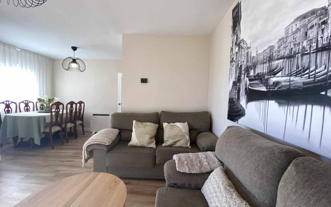 Photo of Livingroom in Riano