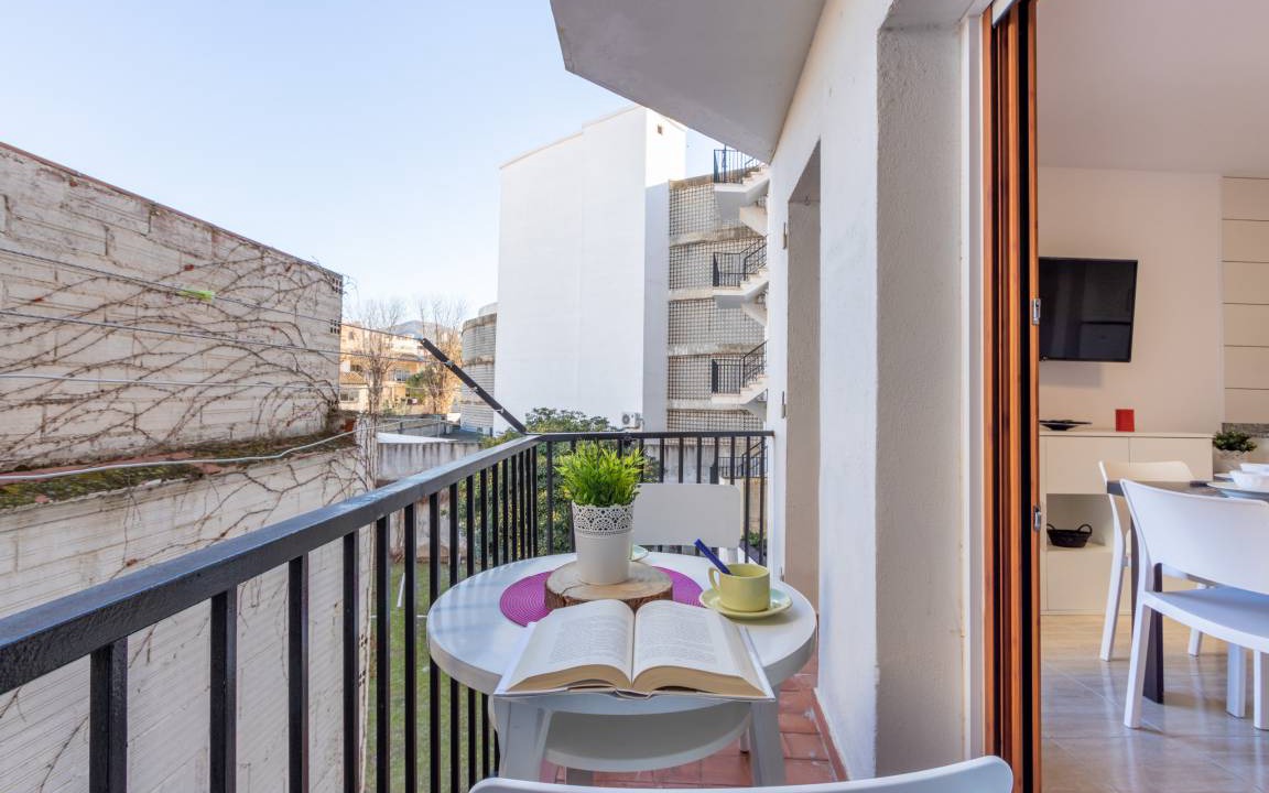 Photo of Patio Balcony in Roses Town Center