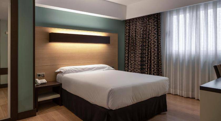 Photo of Bedroom in Logrono City Centre