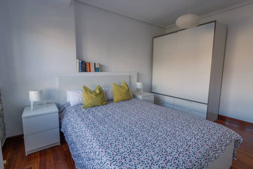 Photo of Bedroom in Moreaga
