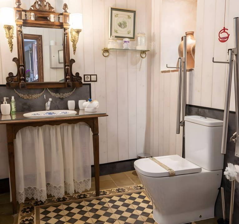 Photo of Bathroom in Noves