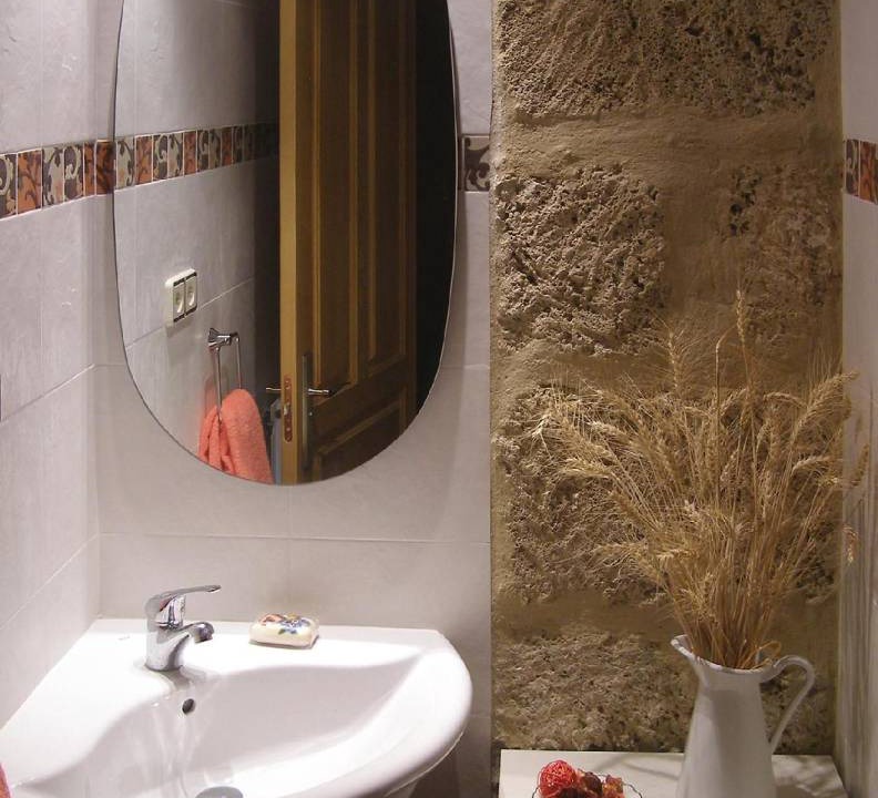 Photo of Bathroom in Camporrotuno