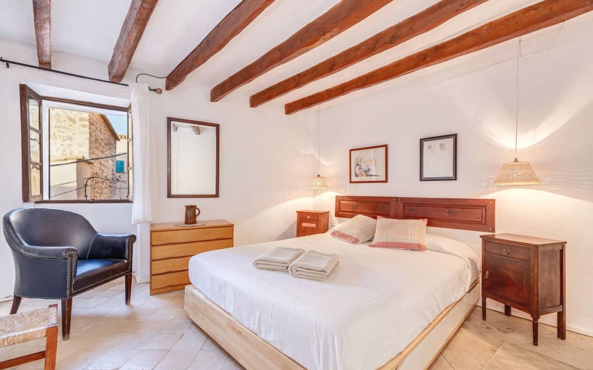 Photo of Bedroom in Banyalbufar