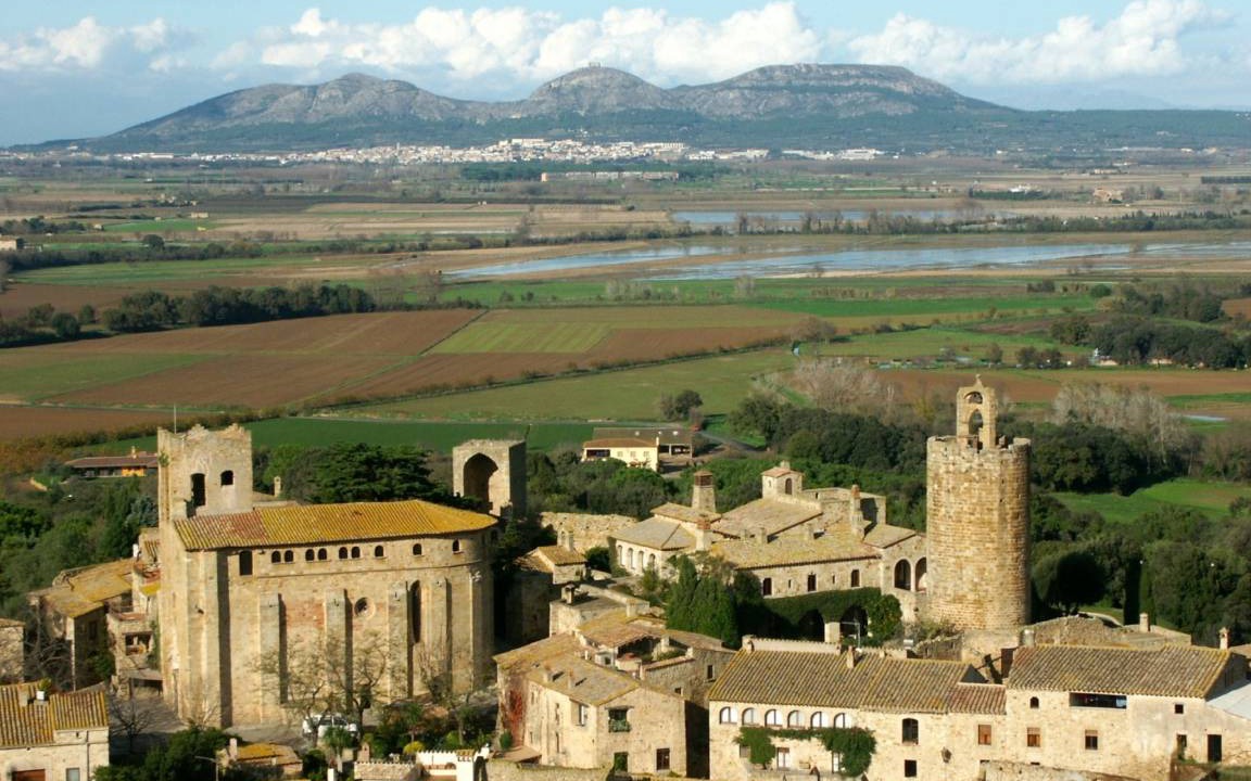 Photo of Buildings in Pals