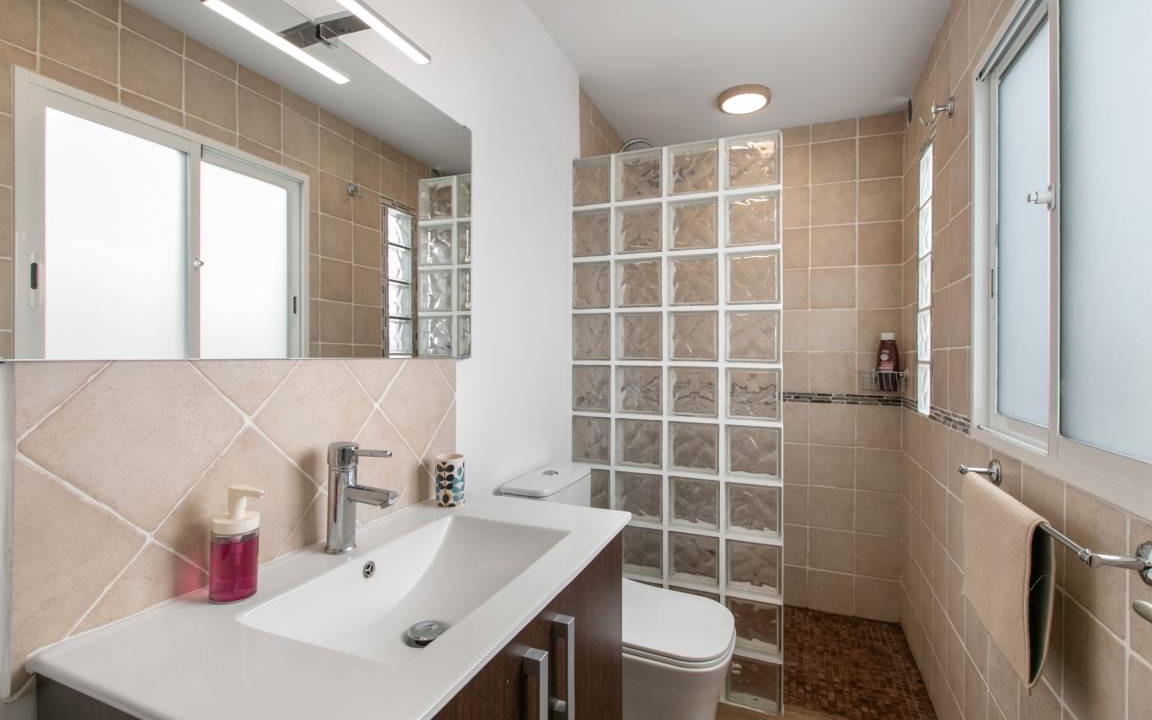 Photo of Bathroom in Arafo