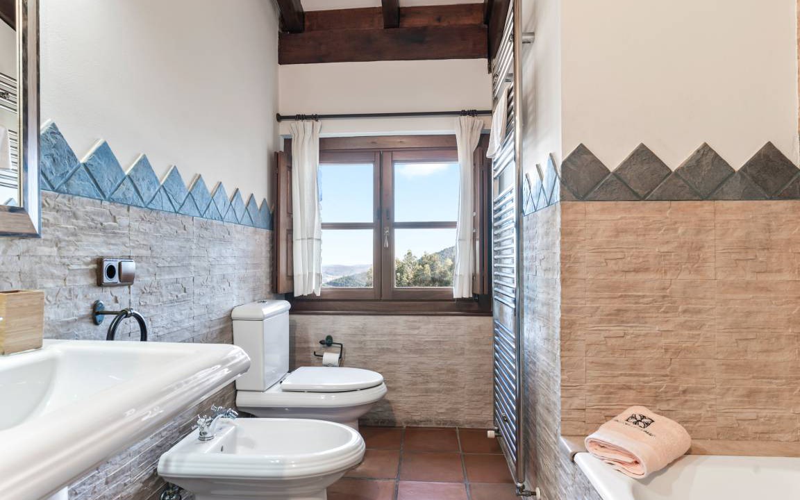 Photo of Bathroom in Aronces
