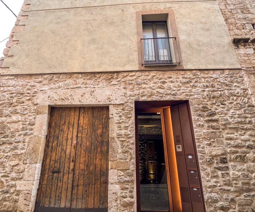 Photo of Others in Besalu