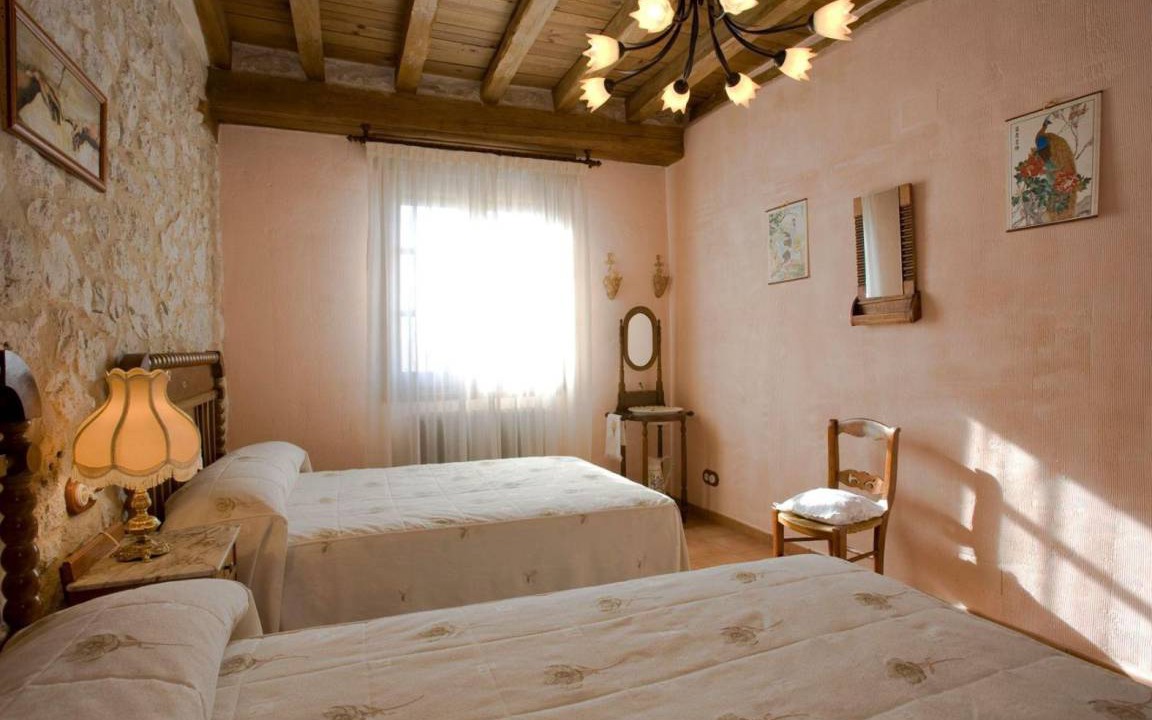 Photo of Bedroom in Canalejas de Penafiel