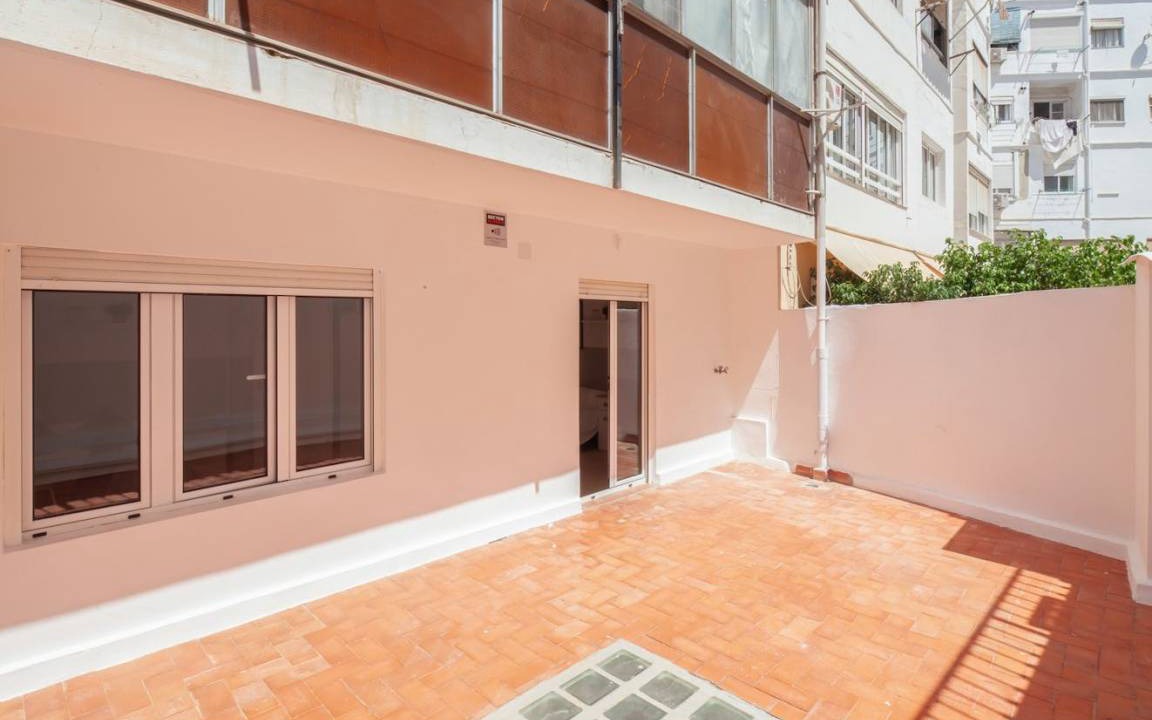 Photo of Patio Balcony in Nou Moles