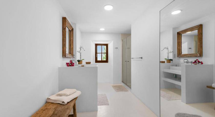 Photo of Bathroom in Esporles