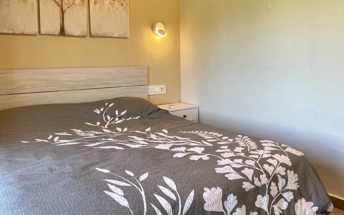 Photo of Bedroom in Pals