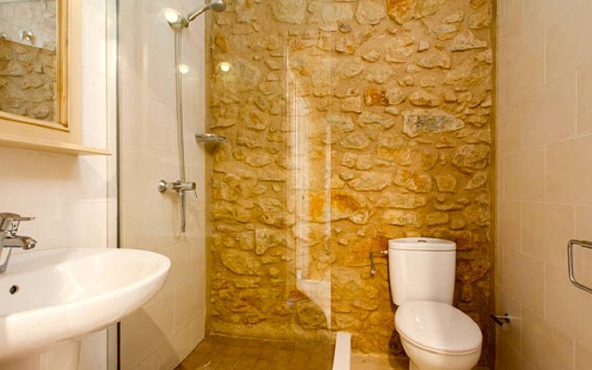 Photo of Bathroom in Pals
