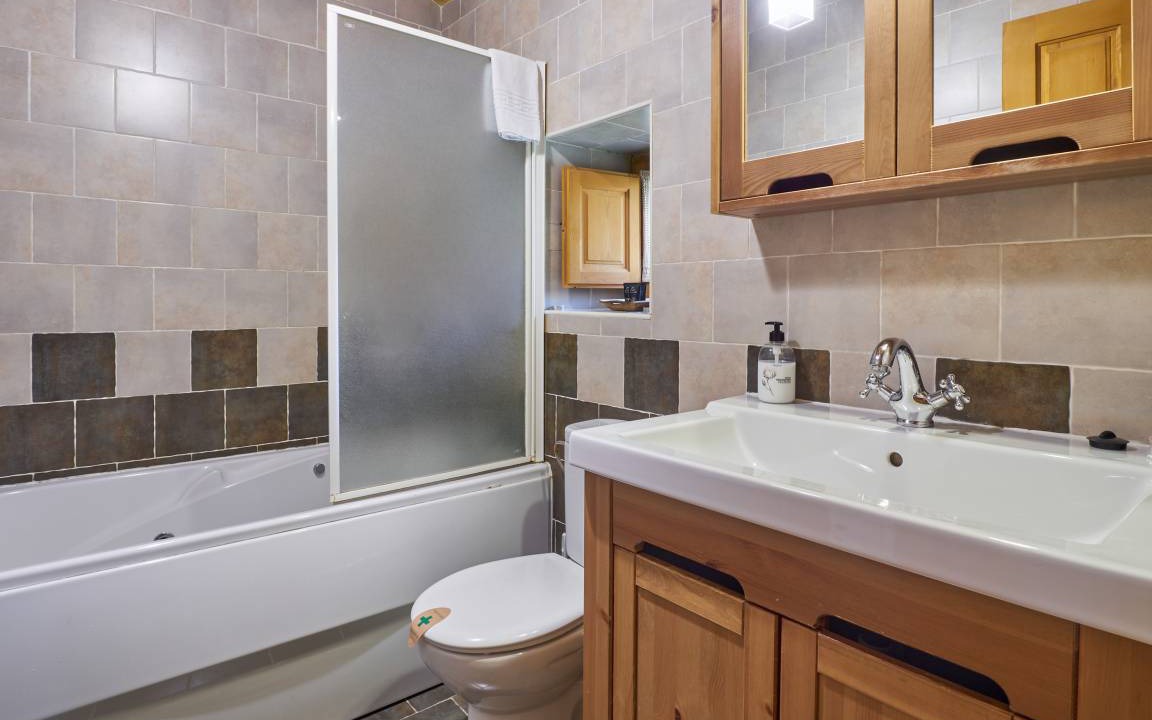 Photo of Bathroom in Benllera