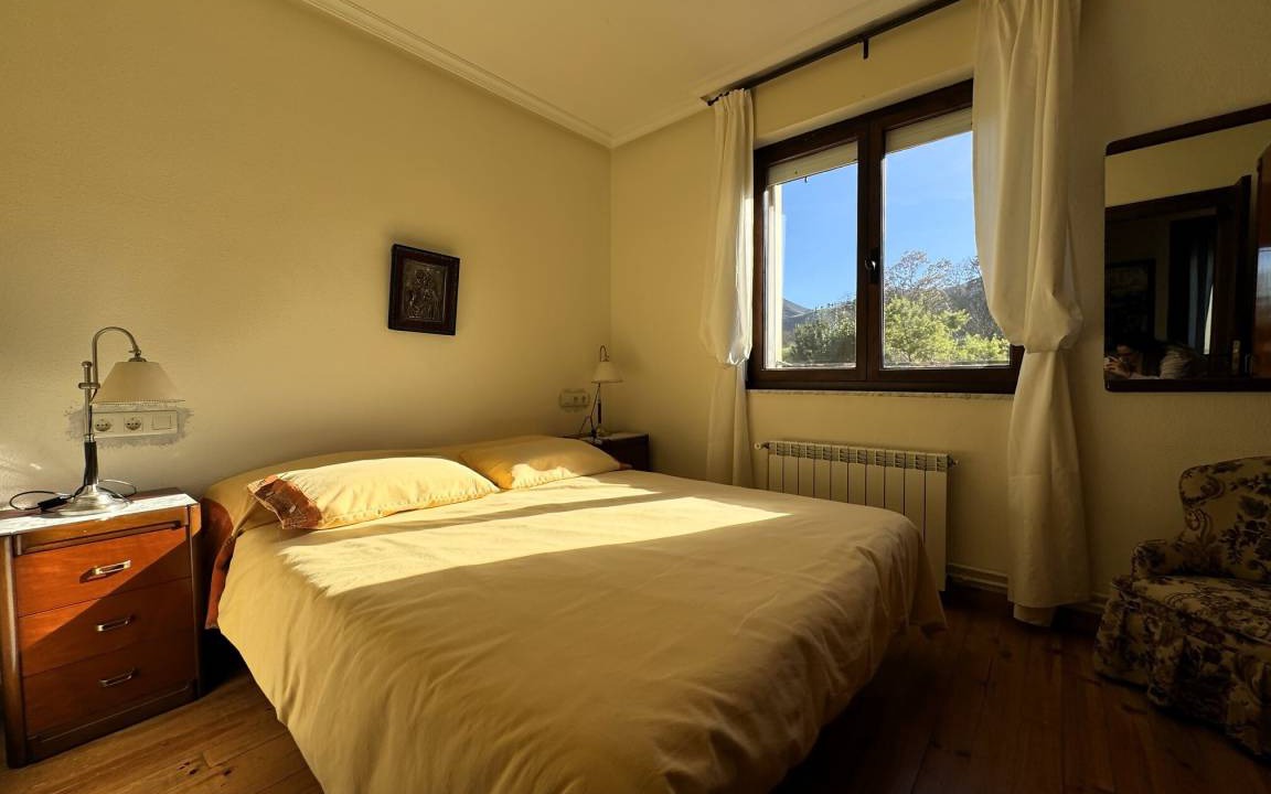 Photo of Bedroom in Nava