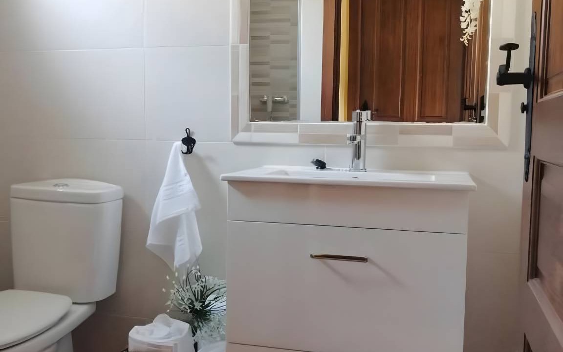 Photo of Bathroom in Aldehuela del Rincon