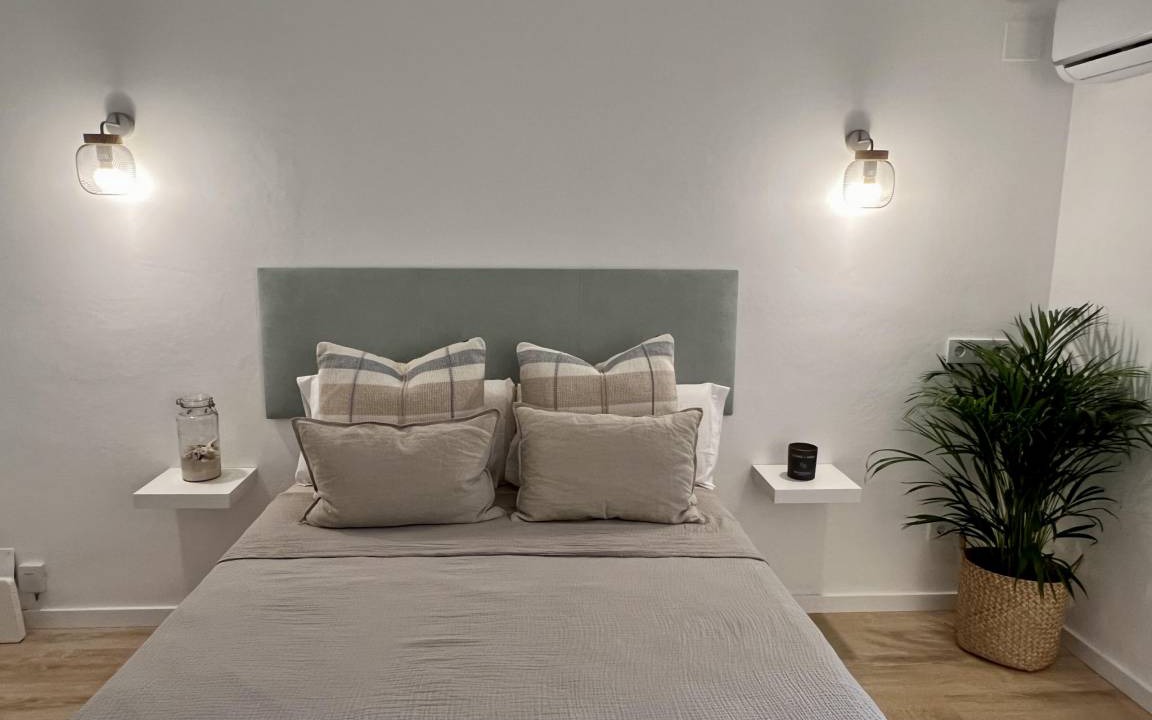 Photo of Bedroom in Pals