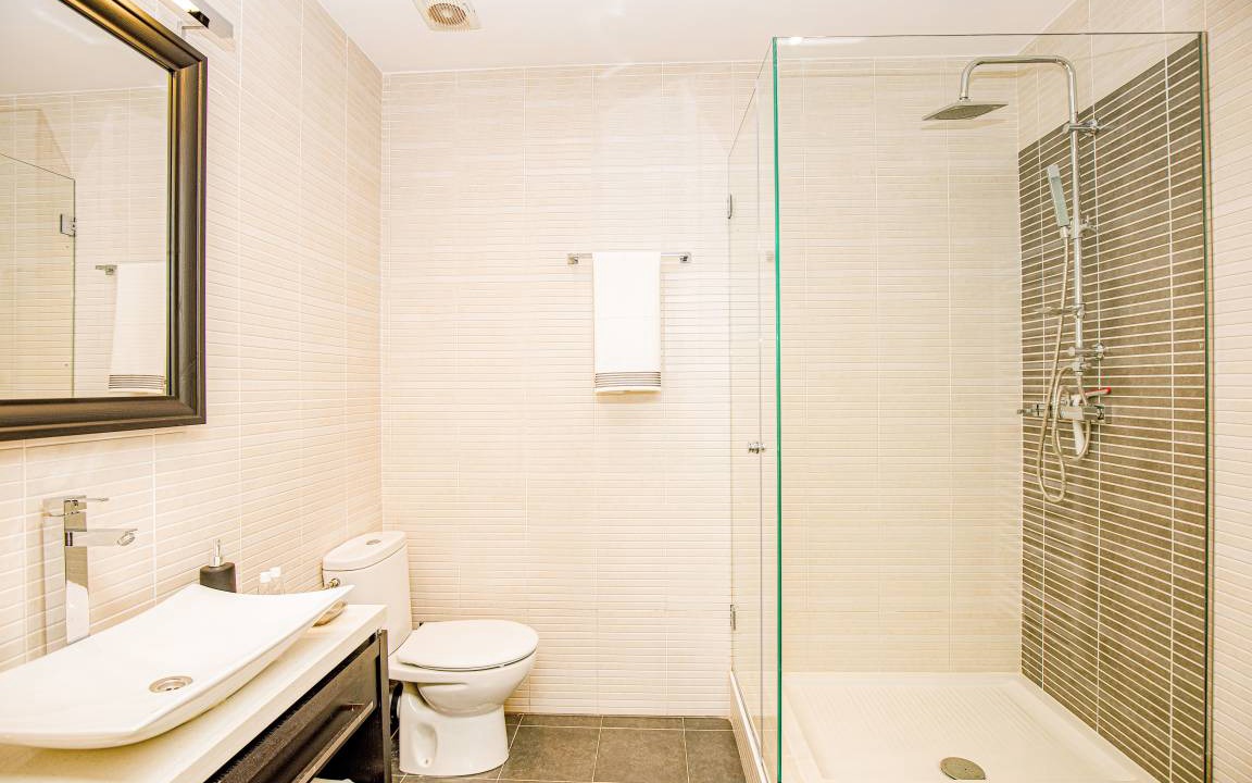 Photo of Bathroom in Besalu